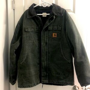 Mens pre owned in excellent condition Carhartt coat